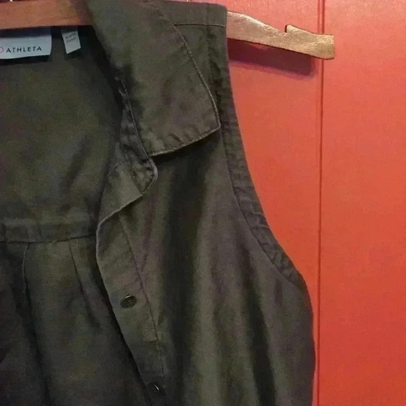 Athleta Tencel button down tank - Picture 5 of 9